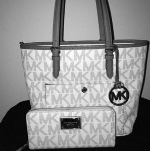 Michael kors purse and wallet